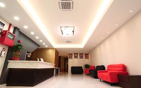 Yee Hotel Permas Jaya